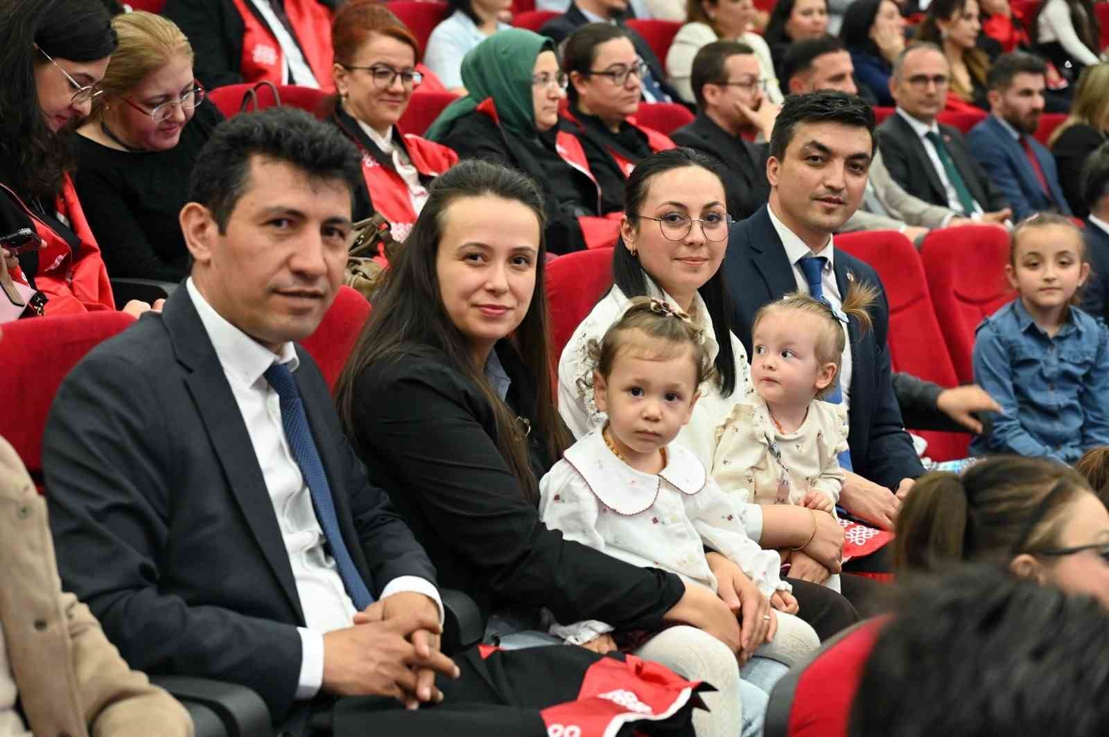 kastamonu universitesinde 89 akademisyen cubbe giydi 2 5mUNNlMy