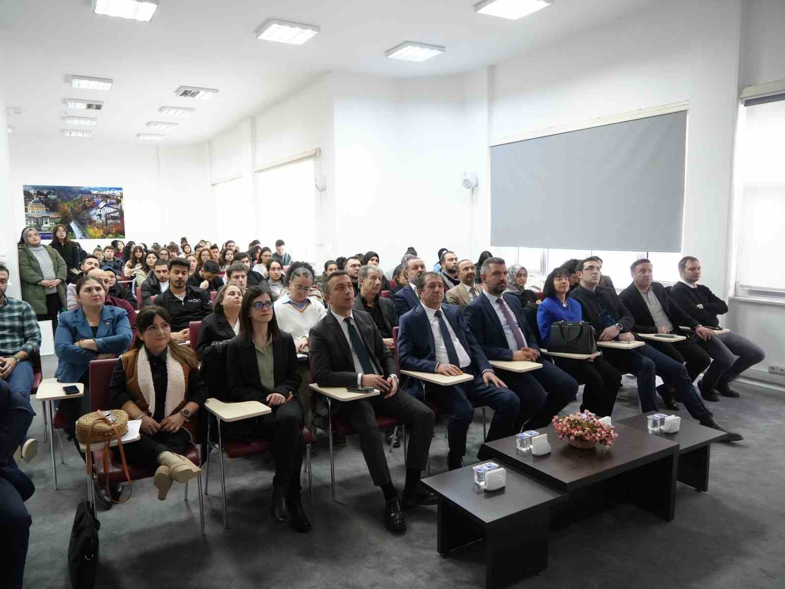 kastamonu universitesinde istihdam odakli kariyer gunleri basladi 2 sGVbQCWj