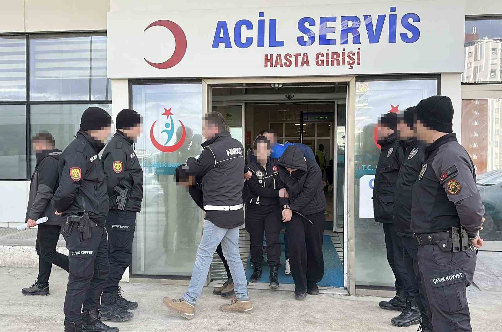 kastamonuda 11 bin sentetik ecza hapi ele gecirildi 6 tutuklama 4 m2md3kg7