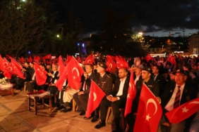 Kız Kulesi’nde 15 Temmuz’un 10. yılına özel mapping gösterisi 2 thumbnail