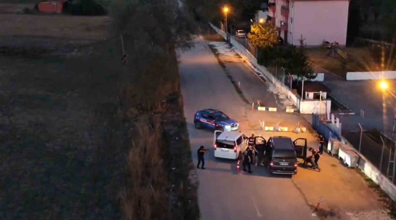 kastamonuda 2 sanik 45 ruhsatsiz silahla yakalanmislardi 11 yil hapis cezasi aldilar 1