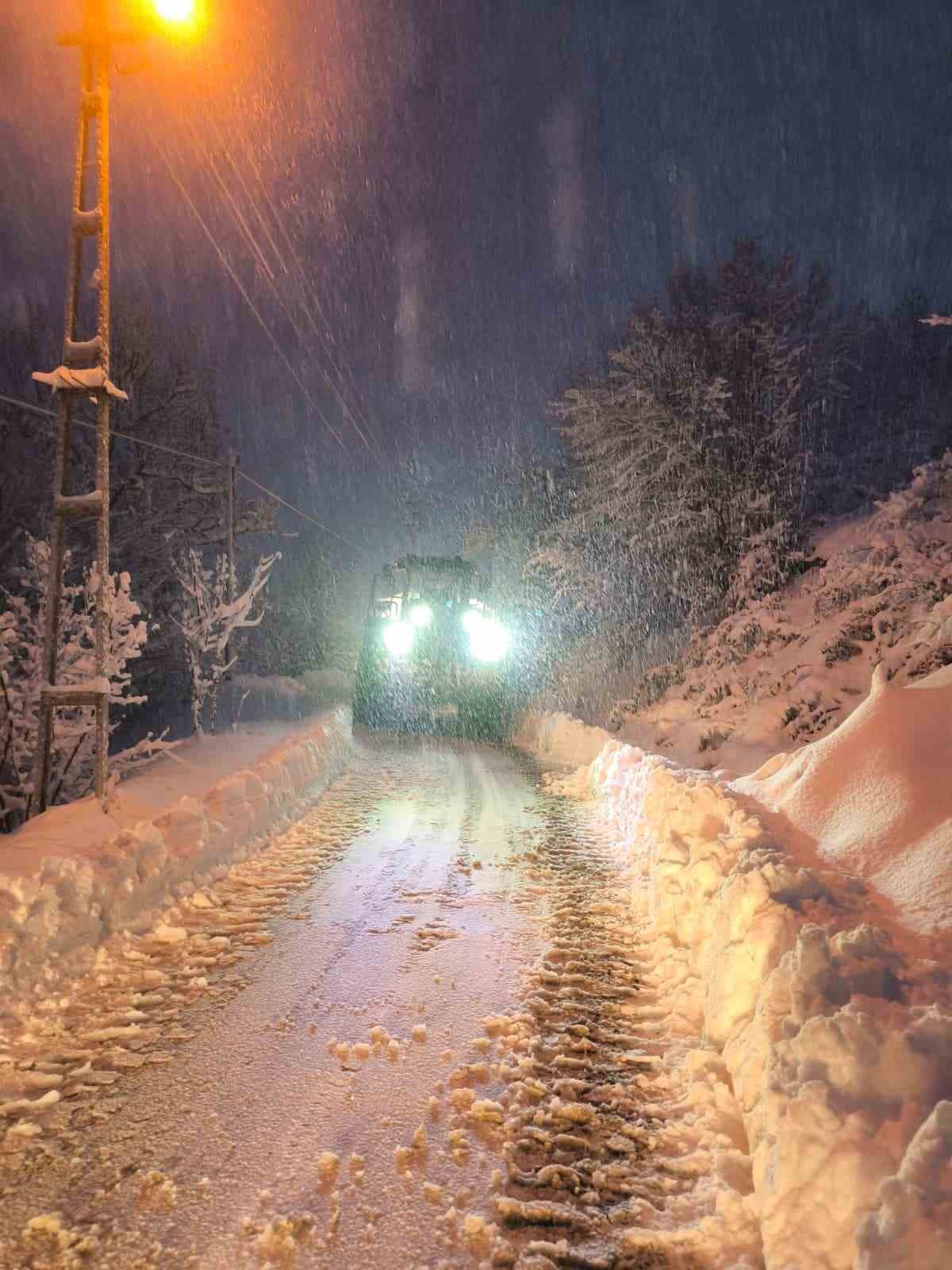 kastamonuda 274 koy yolu kar nedeniyle ulasima kapandi 3 Pal7eXTi