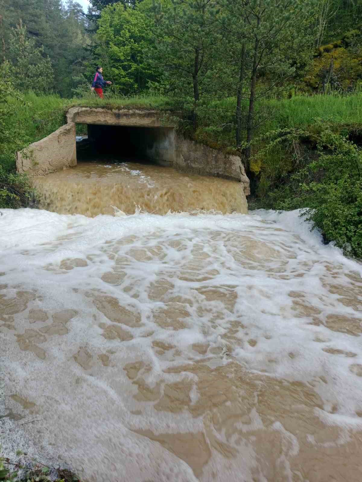 kastamonuda 7 ilceden gecen cayin debisi yukseldi vatandaslar tedirgin 1