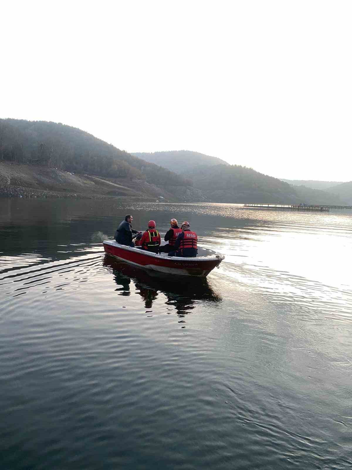 Kastamonu’da balıkçılar barajda erkek cesedi buldu 6 kastamonuda balikcilar barajda erkek cesedi buldu 2 35RCCYWy