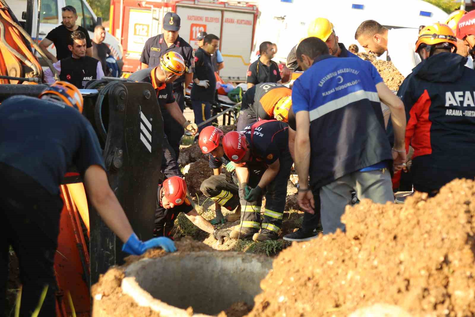 Kastamonu’da bir işçi toprak altında kaldı: Kurtarma çalışmaları sürüyor 6 kastamonuda bir isci toprak altinda kaldi kurtarma calismalari suruyor 2 5lMYENal
