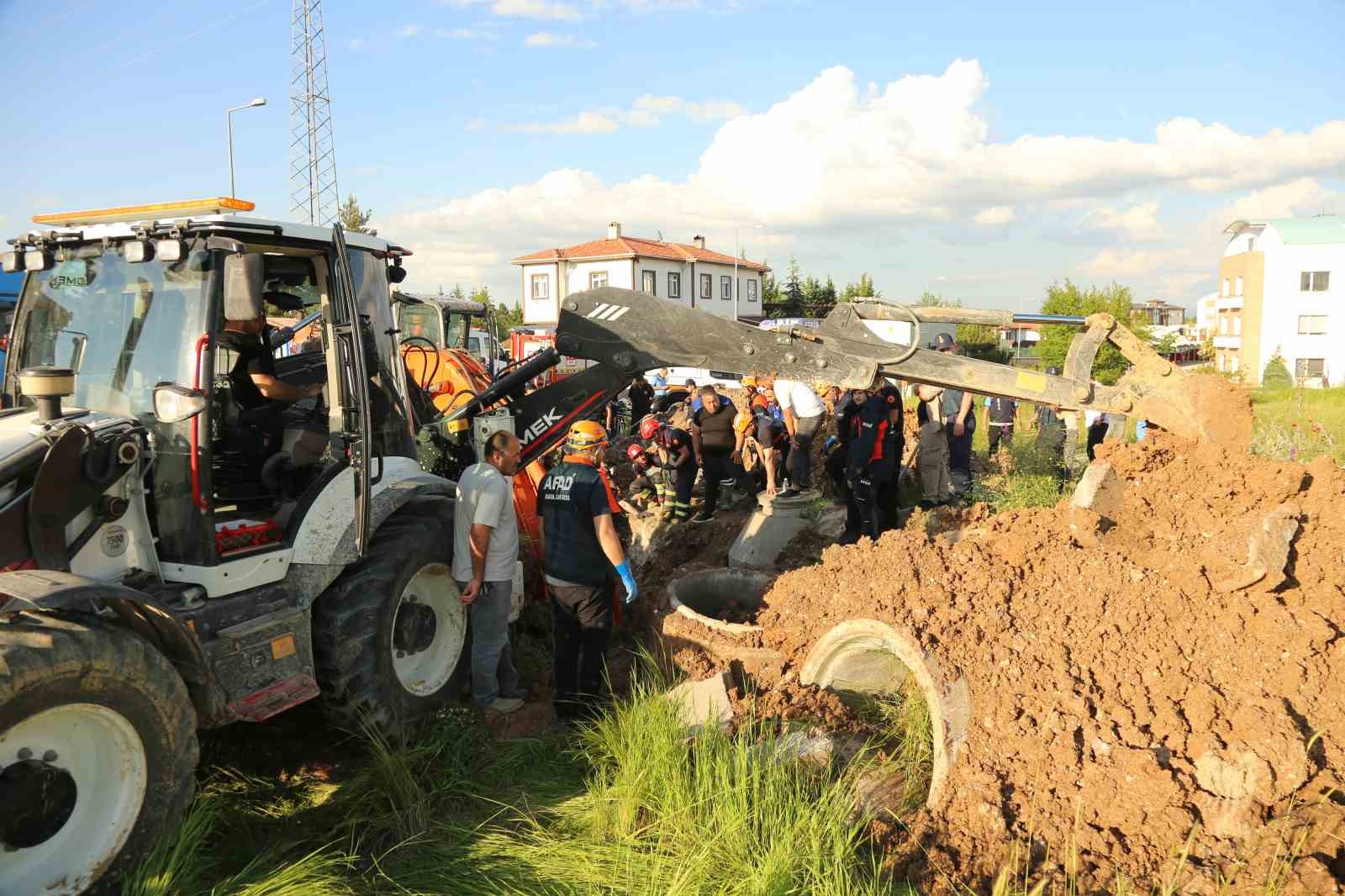 Kastamonu’da bir işçi toprak altında kaldı: Kurtarma çalışmaları sürüyor 7 kastamonuda bir isci toprak altinda kaldi kurtarma calismalari suruyor 3 deRIUjT2