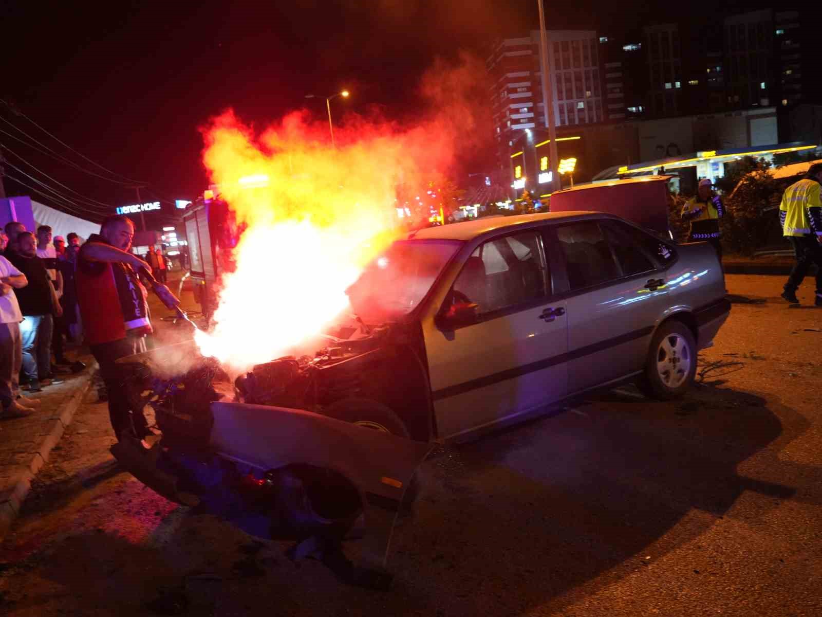 kastamonuda can pazari yaraliyi kurtarmaya calisanlara baska bir arac carpti 6 yarali 4