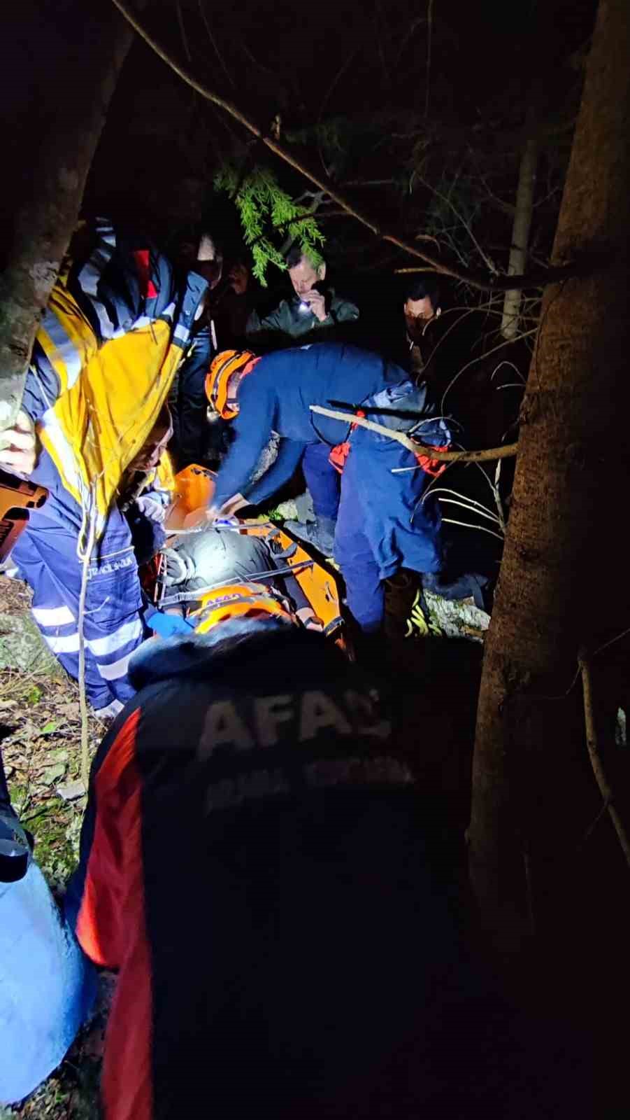 kastamonuda daglik alanda ucurumdan dusen genc icin ekipler seferber oldu 3 mnahnLjz