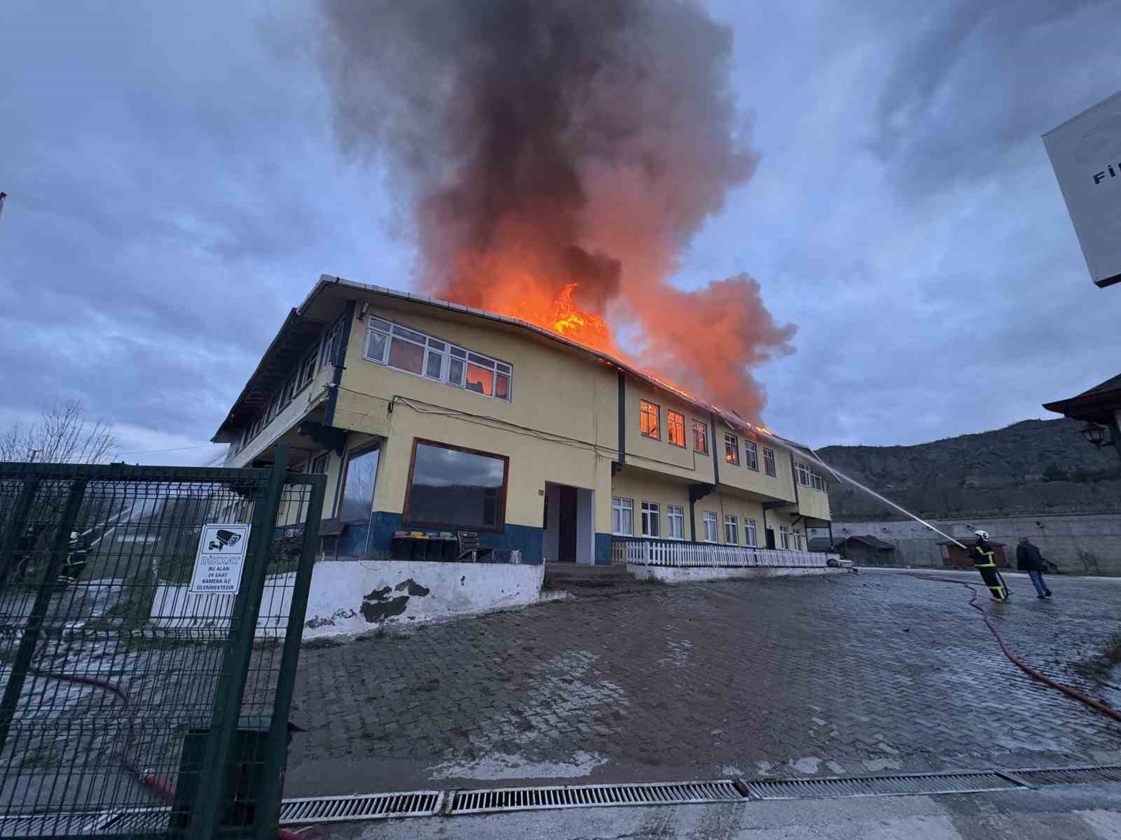 kastamonuda fabrika yangini 4 uXkTOGNX