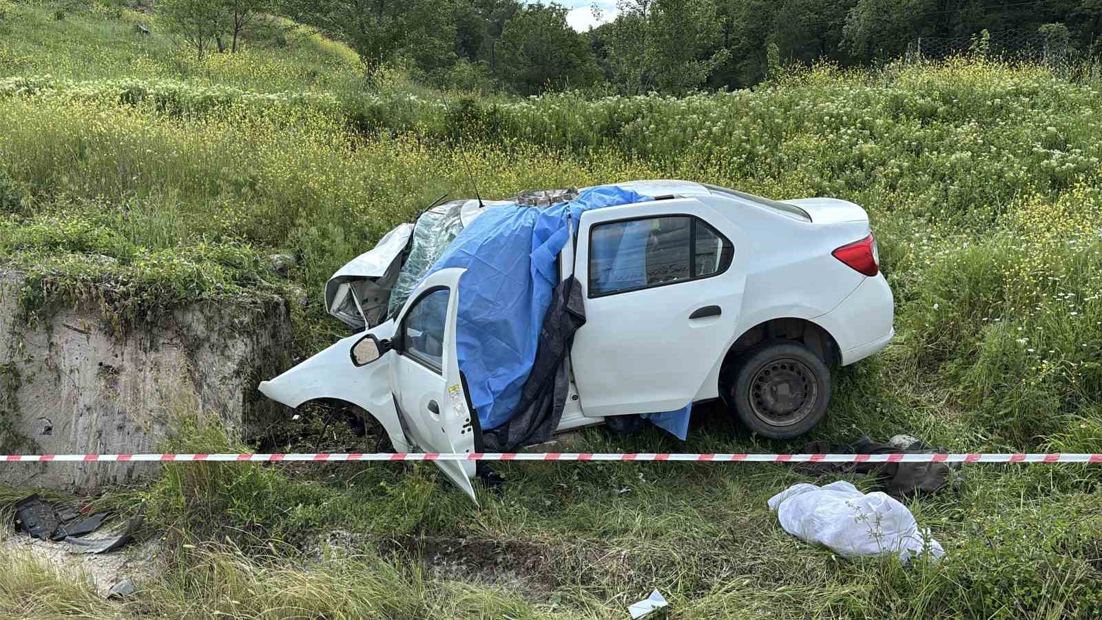 Kastamonu’da feci kaza: İstinat duvarına çarpan otomobildeki 3 kişi öldü, 1 kişi ağır yaralandı 6 kastamonuda feci kaza istinat duvarina carpan otomobildeki 3 kisi oldu 1 kisi agir yaralandi PHX2UgJs