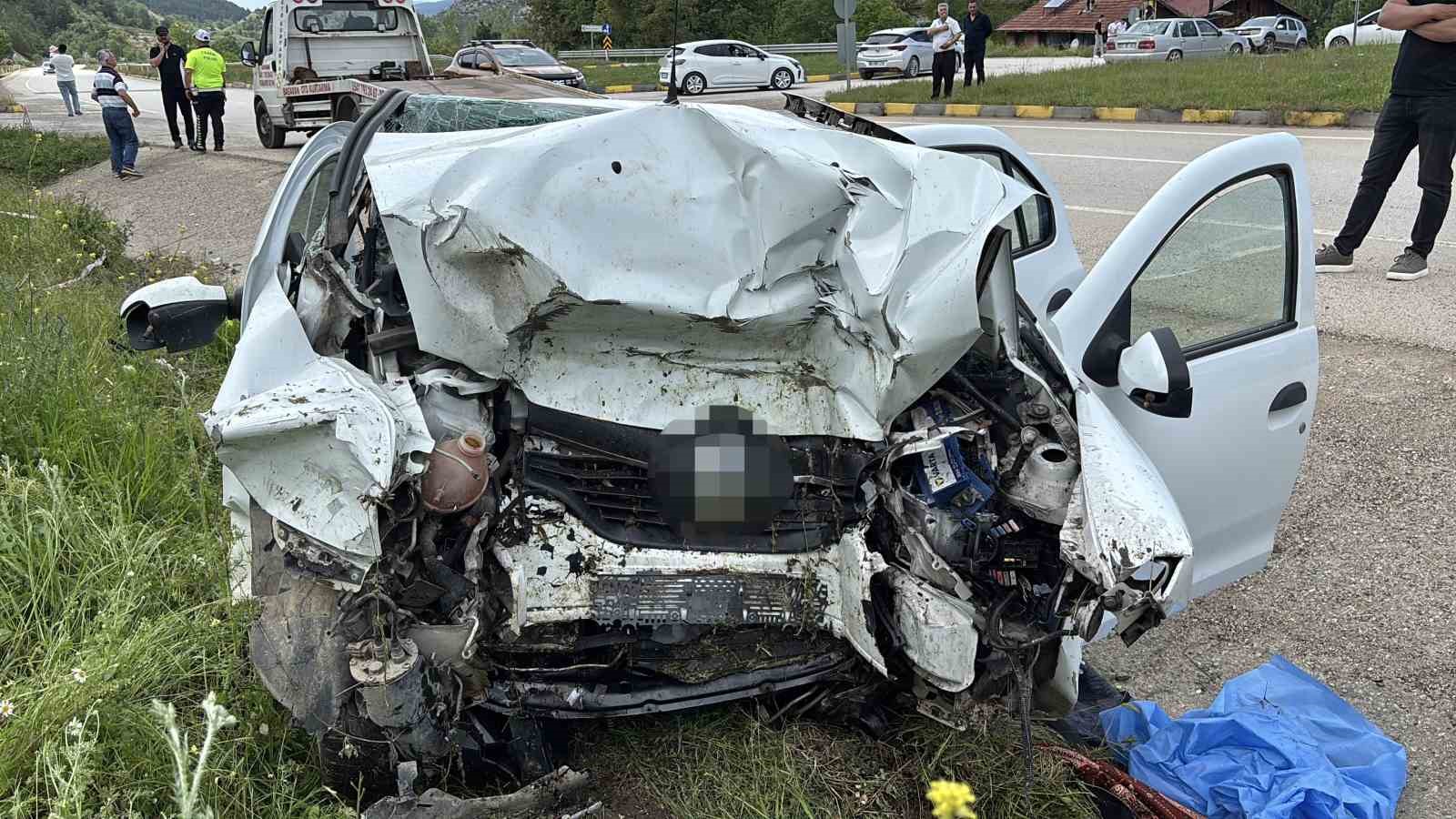 Kastamonu’da feci kaza: İstinat duvarına çarpan otomobildeki 3 kişi öldü, 1 kişi ağır yaralandı 9 kastamonuda feci kaza istinat duvarina carpan otomobildeki 3 kisi oldu 1 kisi agir yaralandi bYPgDW16
