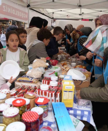 kastamonuda-gazze-icin-hayir-carsisi-kuruldu-atRNzyGX.jpg