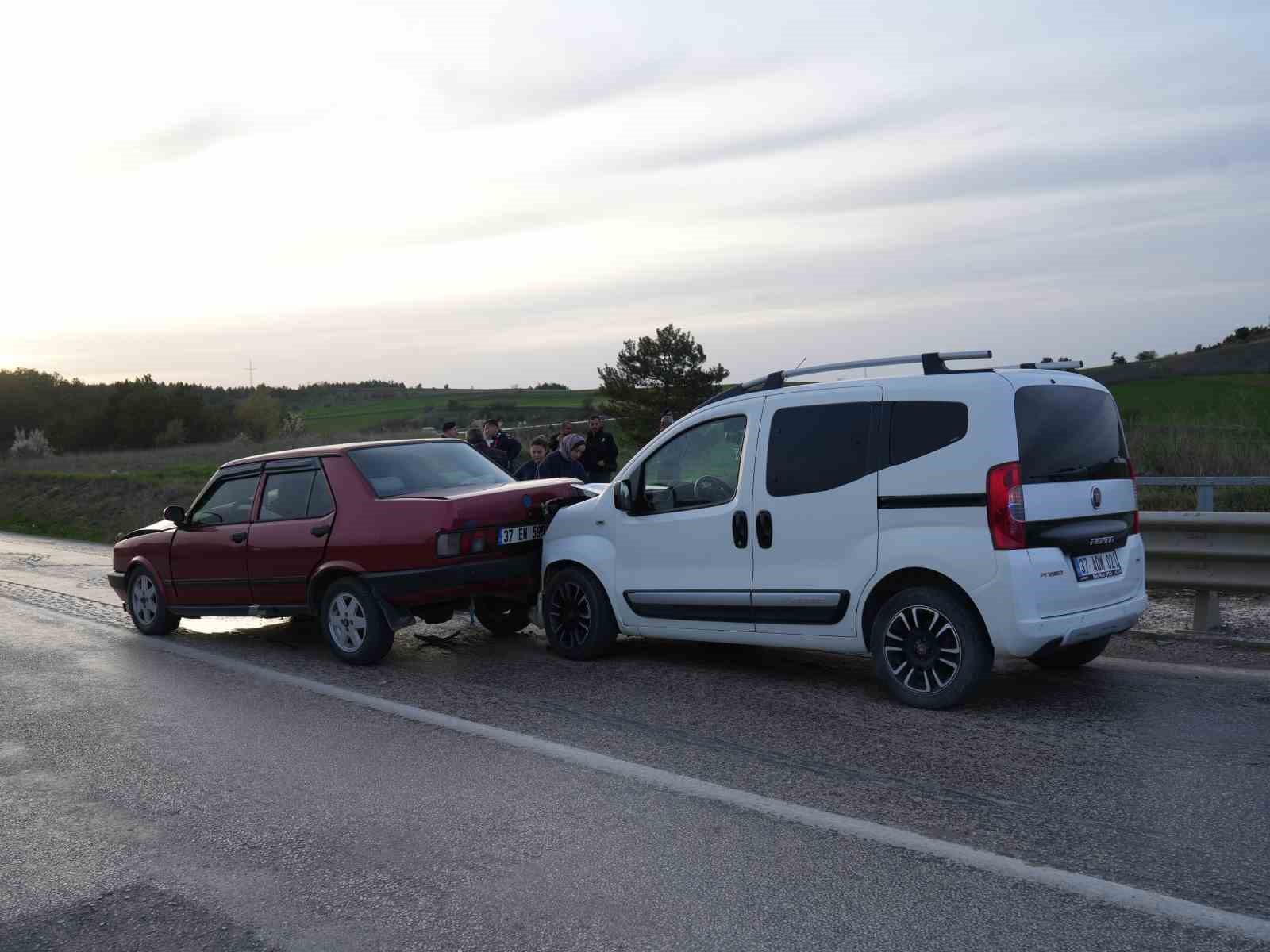 Kastamonu’da iki ayrı trafik kazasında 6 kişi yaralandı 7 kastamonuda iki ayri trafik kazasinda 6 kisi yaralandi 3 3cb27LLU