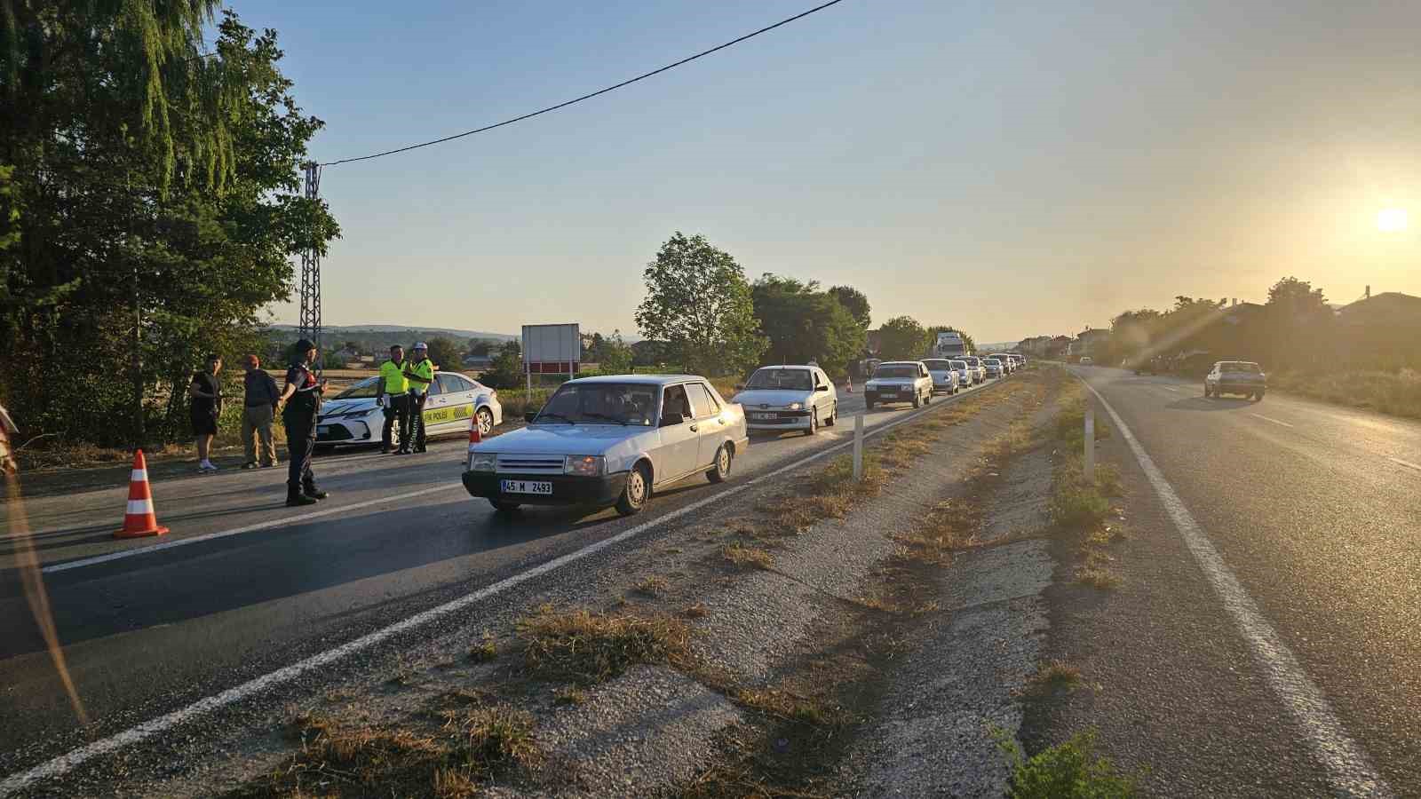 kastamonuda iki otomobil carpisti 2 yarali 2 uwdXv5hz