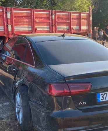 kastamonuda-iki-otomobil-carpisti-2-yarali-2JdEj2fz.jpg