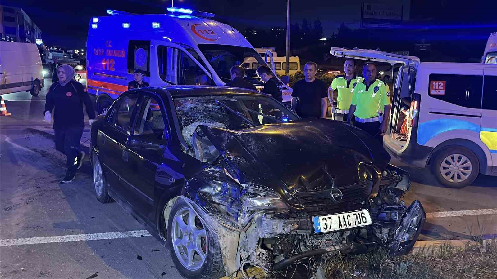 kastamonuda iki otomobil carpisti 4 yarali 3 2jVu5QkY