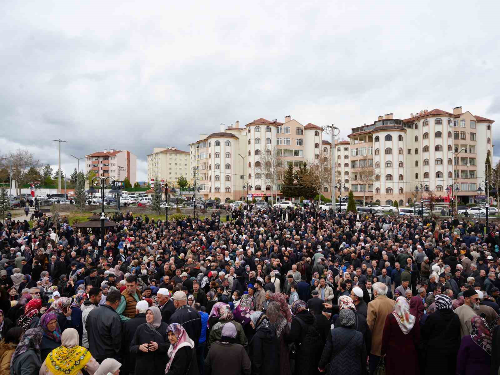 Kastamonu’da ilk hac kafilesi kutsal topraklara uğurlandı 9 kastamonuda ilk hac kafilesi kutsal topraklara ugurlandi 5 TbAvuhdz