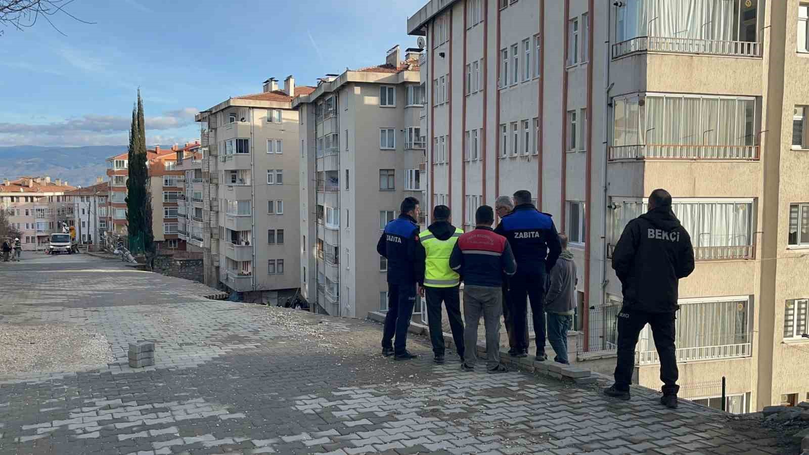 kastamonuda istinat duvari coktu 7 arac zarar gordu 2 NMtUUdT2