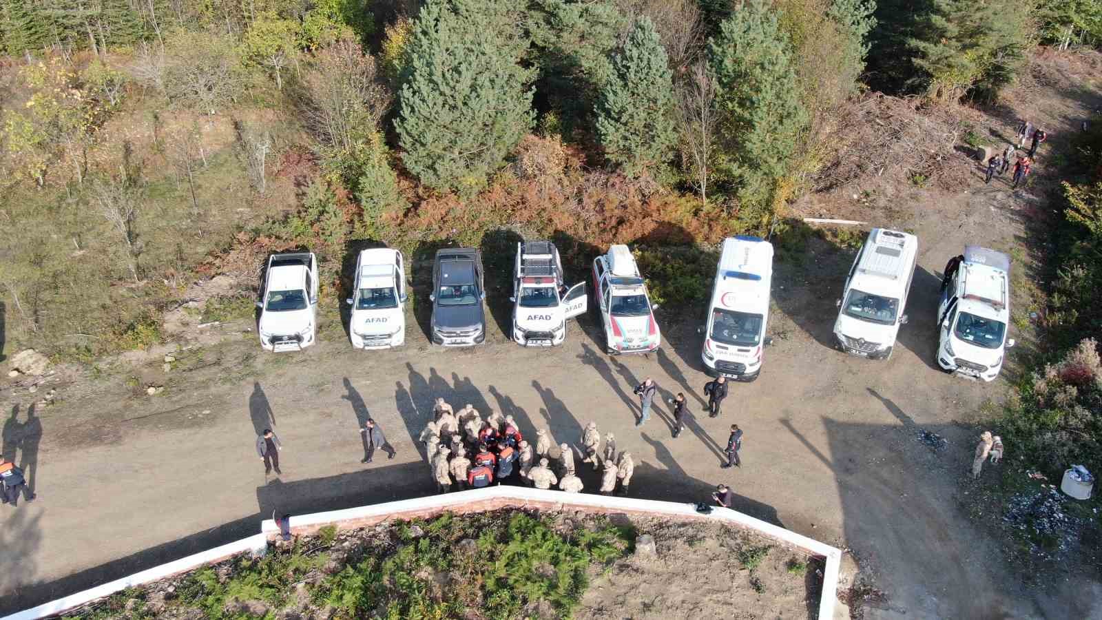 Kastamonu’da kayıp anne ile oğlunu arama çalışmaları devam ediyor 13 kastamonuda kayip anne ile oglunu arama calismalari devam ediyor 9 9VUOpOUP