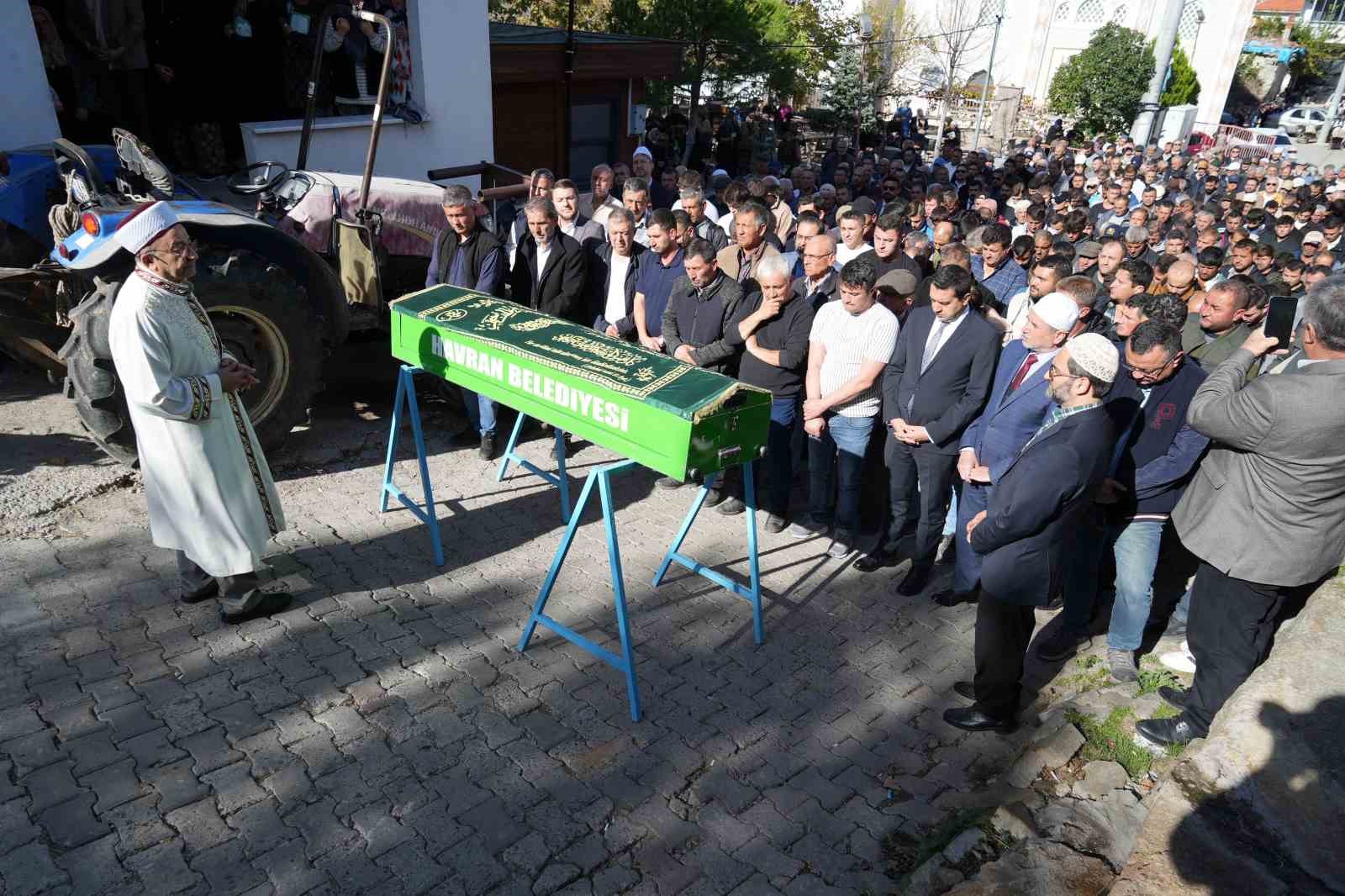 kastamonuda kayip diye aranirken olu bulunan imam hatip balikesirde topraga verildi 1 QRaMFDOc