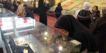 kastamonuda-kutsal-emanetlere-yogun-ilgi-1-gunde-10-bin-kisi-ziyaret-etti-U9jP3r9M.jpg