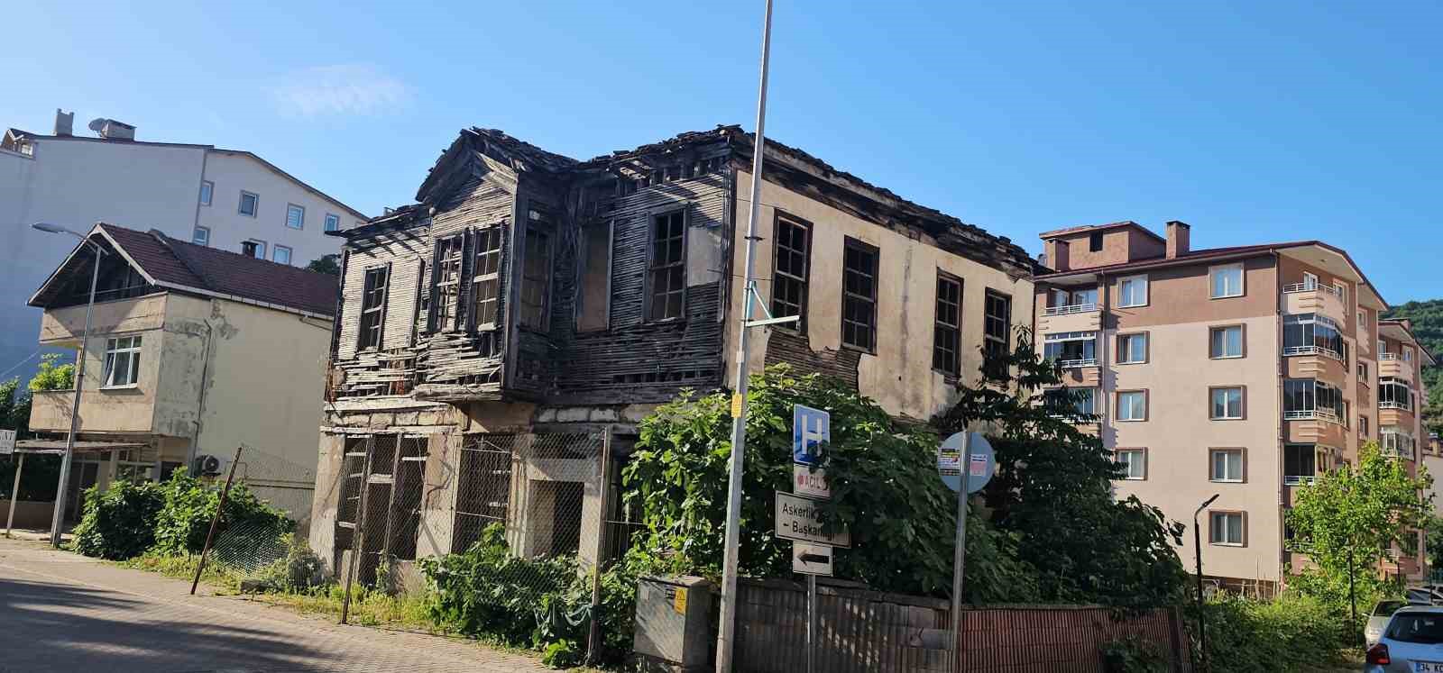 kastamonuda metruk binada erkek cesedi bulundu 3 4tLRRaKK