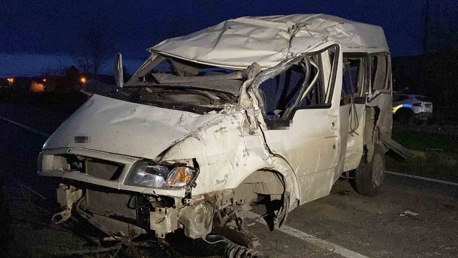 kastamonuda minibus ile hafif ticari arac carpisti 7 yarali 1