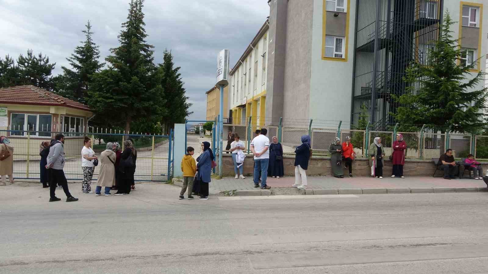 Kastamonu’da öğrencilerin LGS heyecanı başladı 7 kastamonuda ogrencilerin lgs heyecani basladi 3 KMnj9cCz