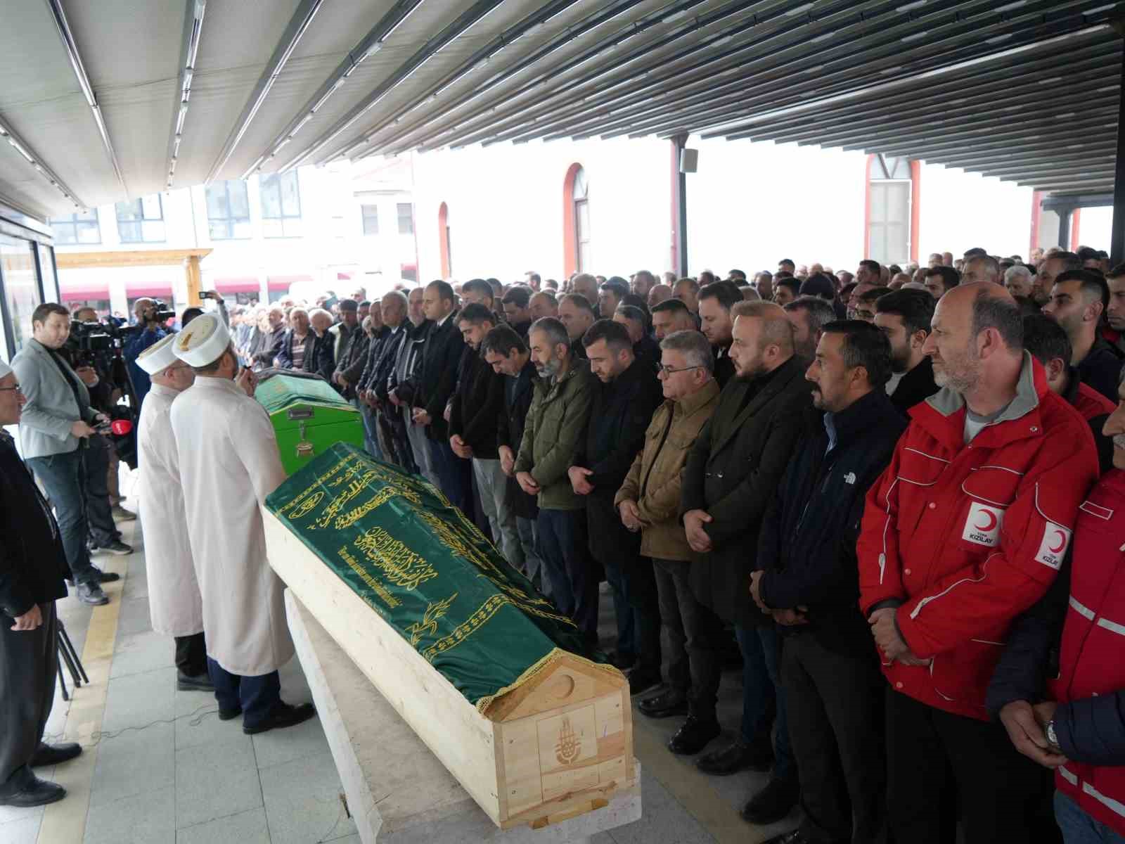 kastamonuda olu bulunan anne ve oglunun otopsi raporu tamamlandi olum sebepleri kesinlesti 5
