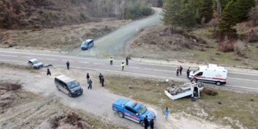 kastamonuda-otomobil-ile-carpisan-kamyonet-ters-dondu-1-olu-1-yarali-NE6yd7TN.jpg