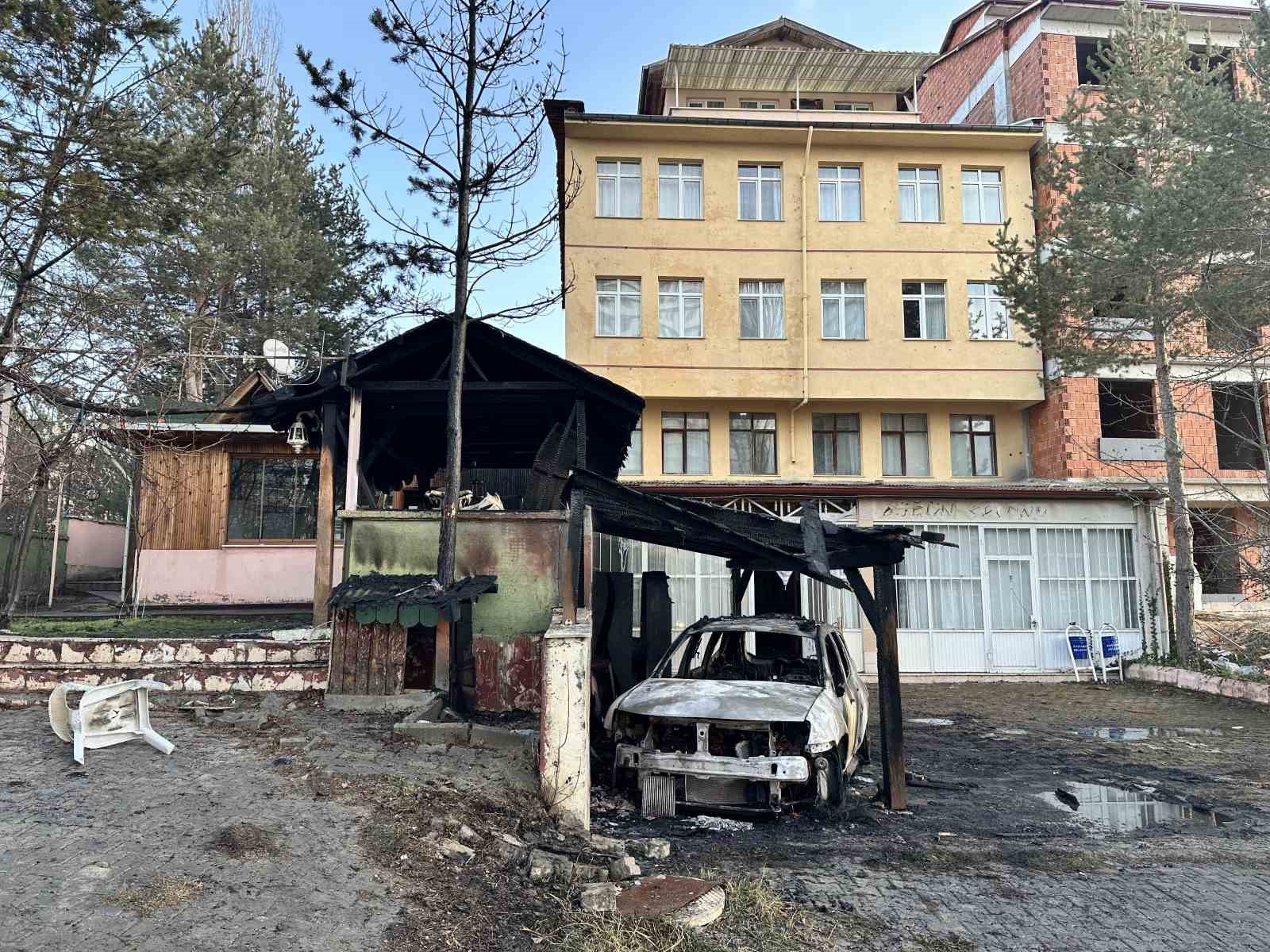 kastamonuda park halindeki cip yandi 1 qmeM9dVr
