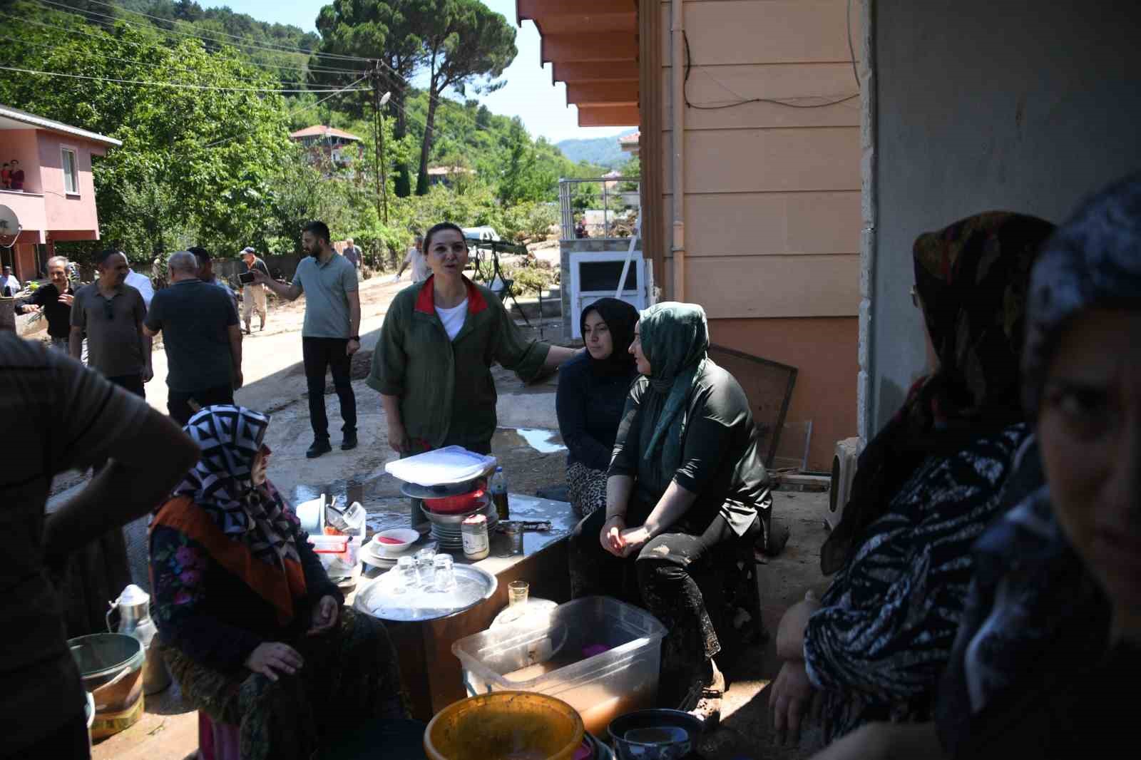 kastamonuda selden etkilenen koylerde yaralar sariliyor 1 UXi4cgyJ