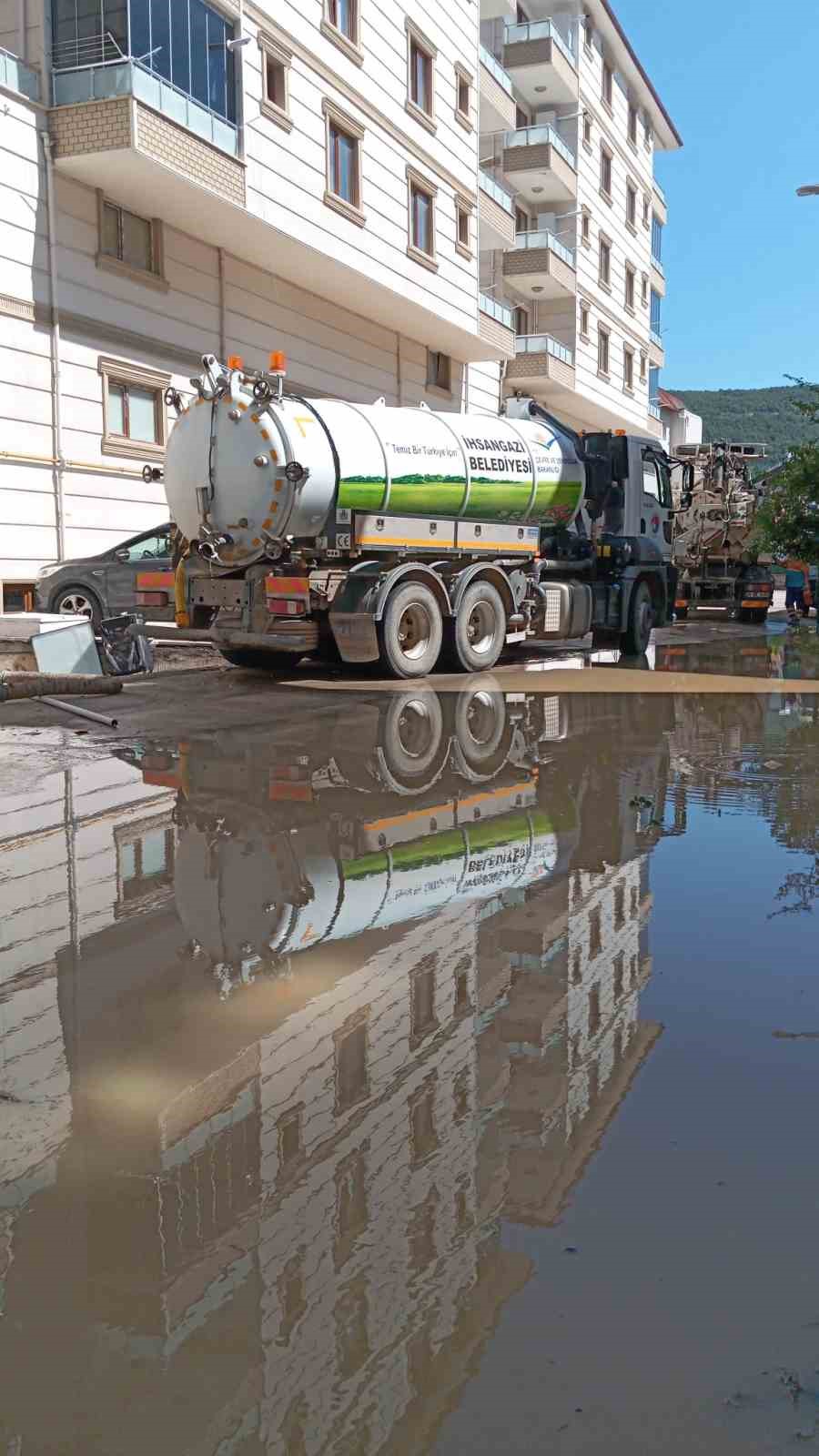 kastamonuda selin vurdugu ilcede temizlik calismalari suruyor 7 Olb59Hyu