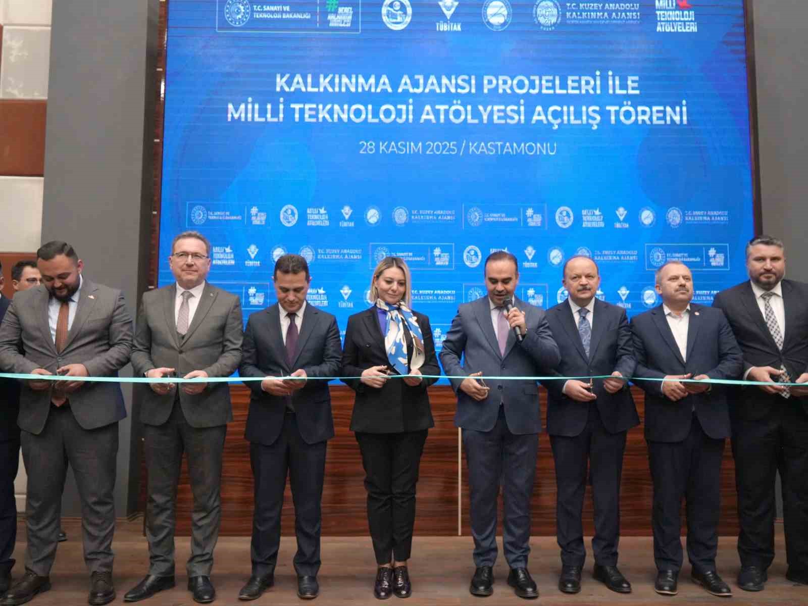 kastamonuda tamamamlanan 13 projenin acilisini bakan kacir yapti 0 3lvzgBSH