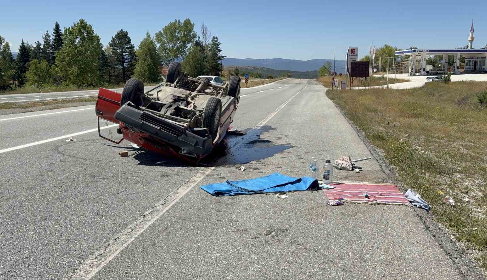 kastamonuda tofas marka otomobil takla atti 3 yarali 2 XF1dmVme