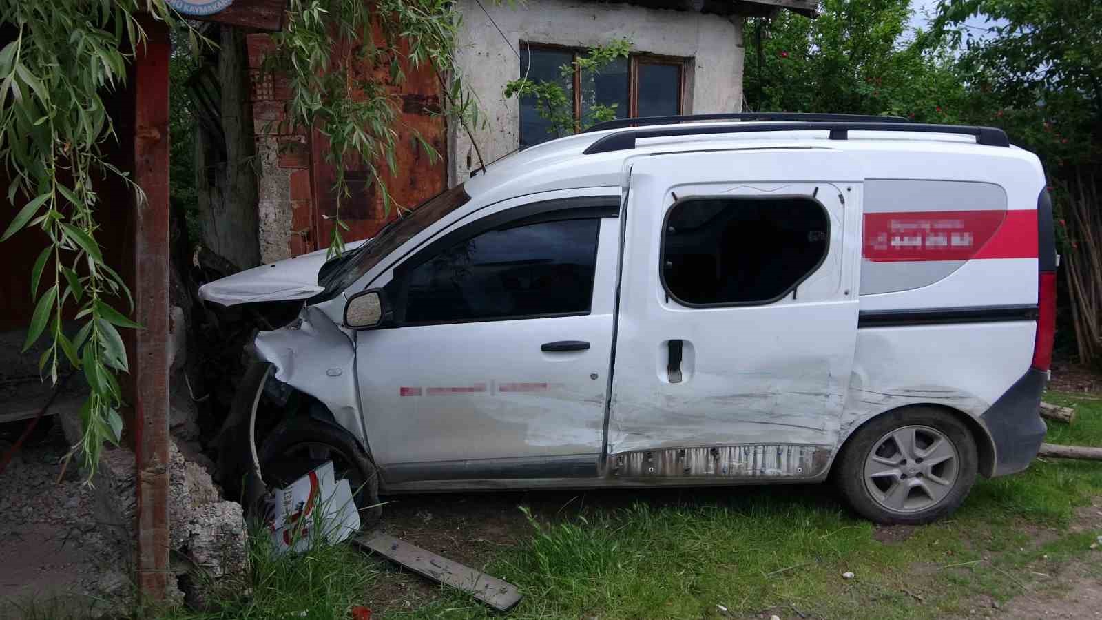 kastamonuda uc arac carpisti 5 yarali 1 EQhK3Wc8