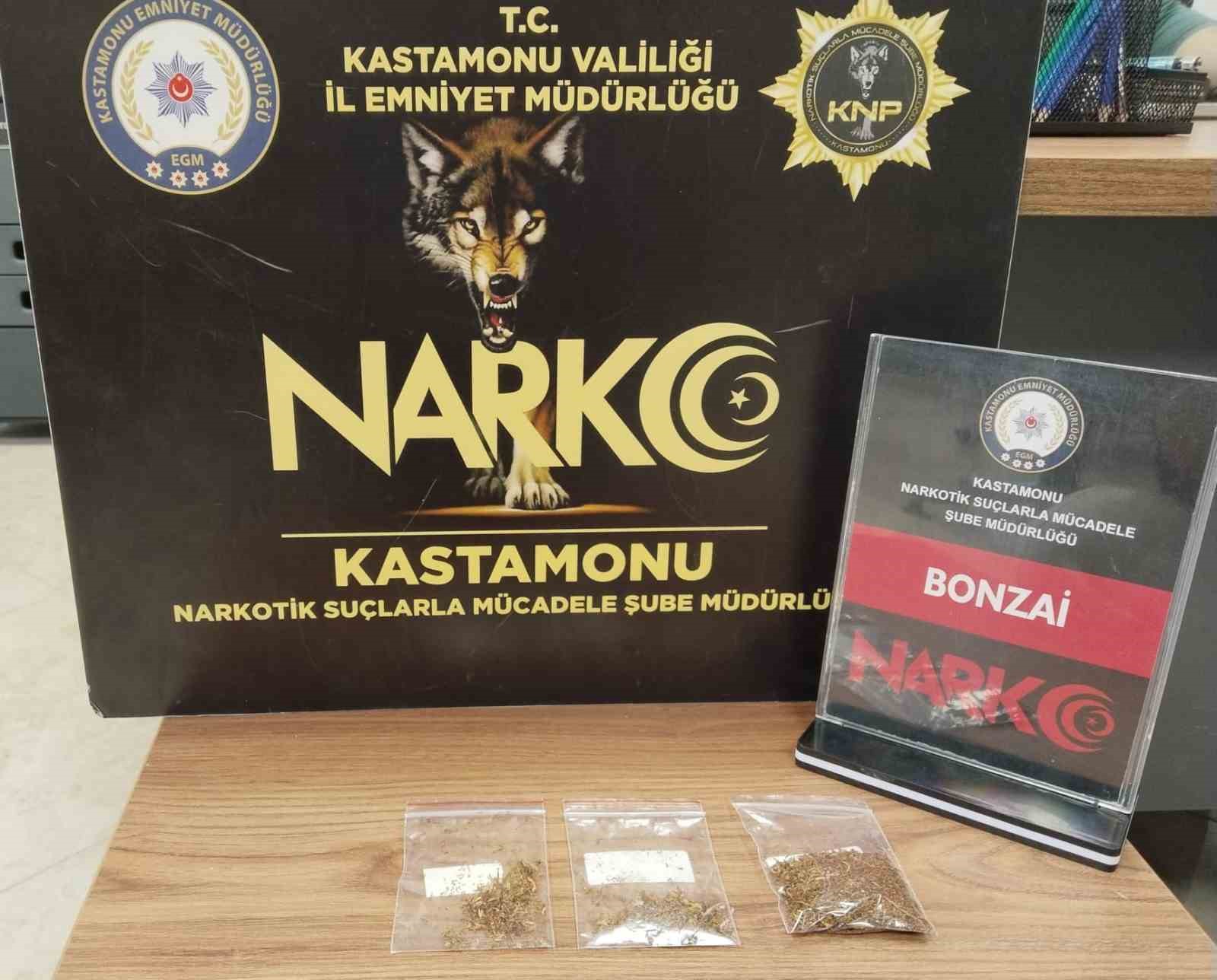 kastamonuda uyusturucu operasyonlari 6 gozalti 1