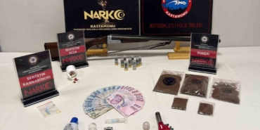kastamonuda-uyusturucu-operasyonlari-6-gozalti-qdU89KGu.jpg