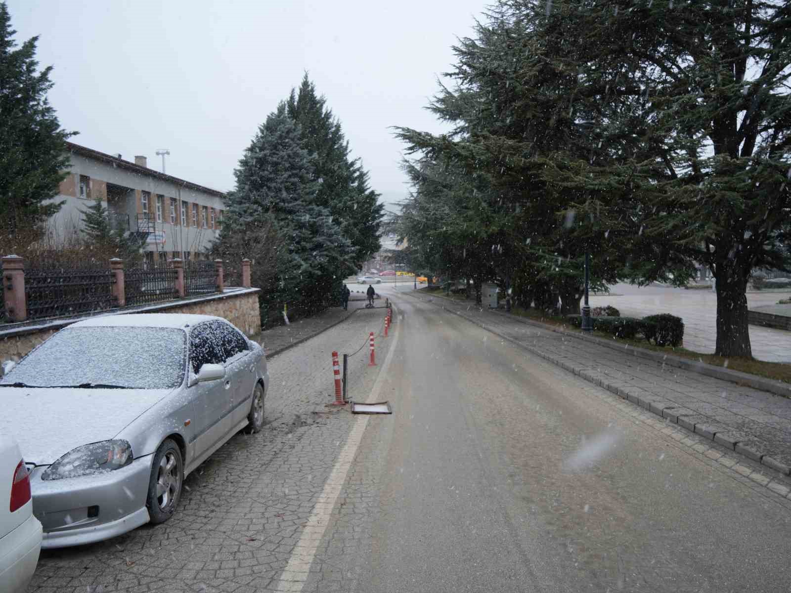 kastamonuda vatandaslar ramazan ayinin ilk gunune kar yagisiyla uyandi 3 AuDS5bcv
