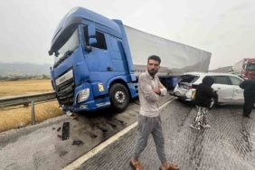 Zonguldak’ta korkutan heyelan: 8 kişilik aile tahliye edildi 1 thumbnail