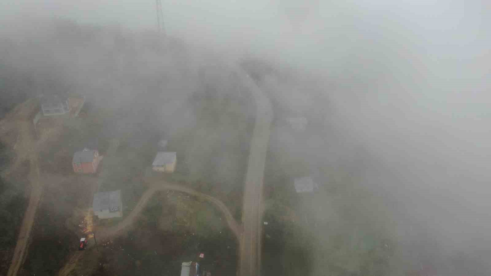 kastamonuda yaraligoz gecidinde sis nedeniyle gorus mesafesi dustu 1 km1qSHVb