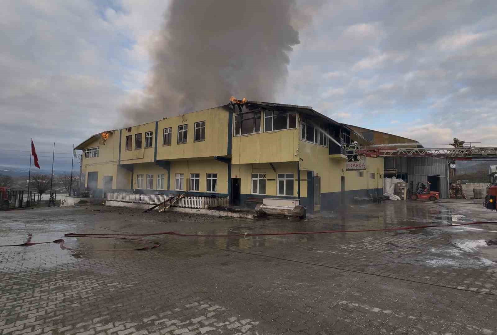 kastamonudaki fabrika yangini kontrol altina alindi 0 r6hXGdff