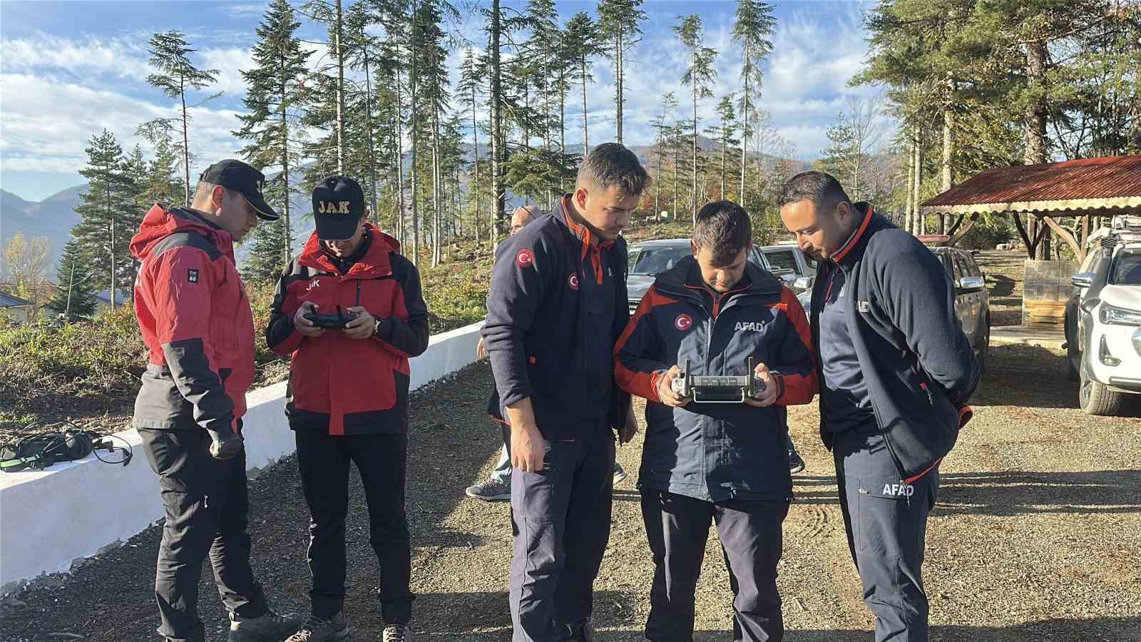 kastamonudaki kayip anne ve oglunu arama calismalari ucuncu gununde devam ediyor 0 f95NFrZ8