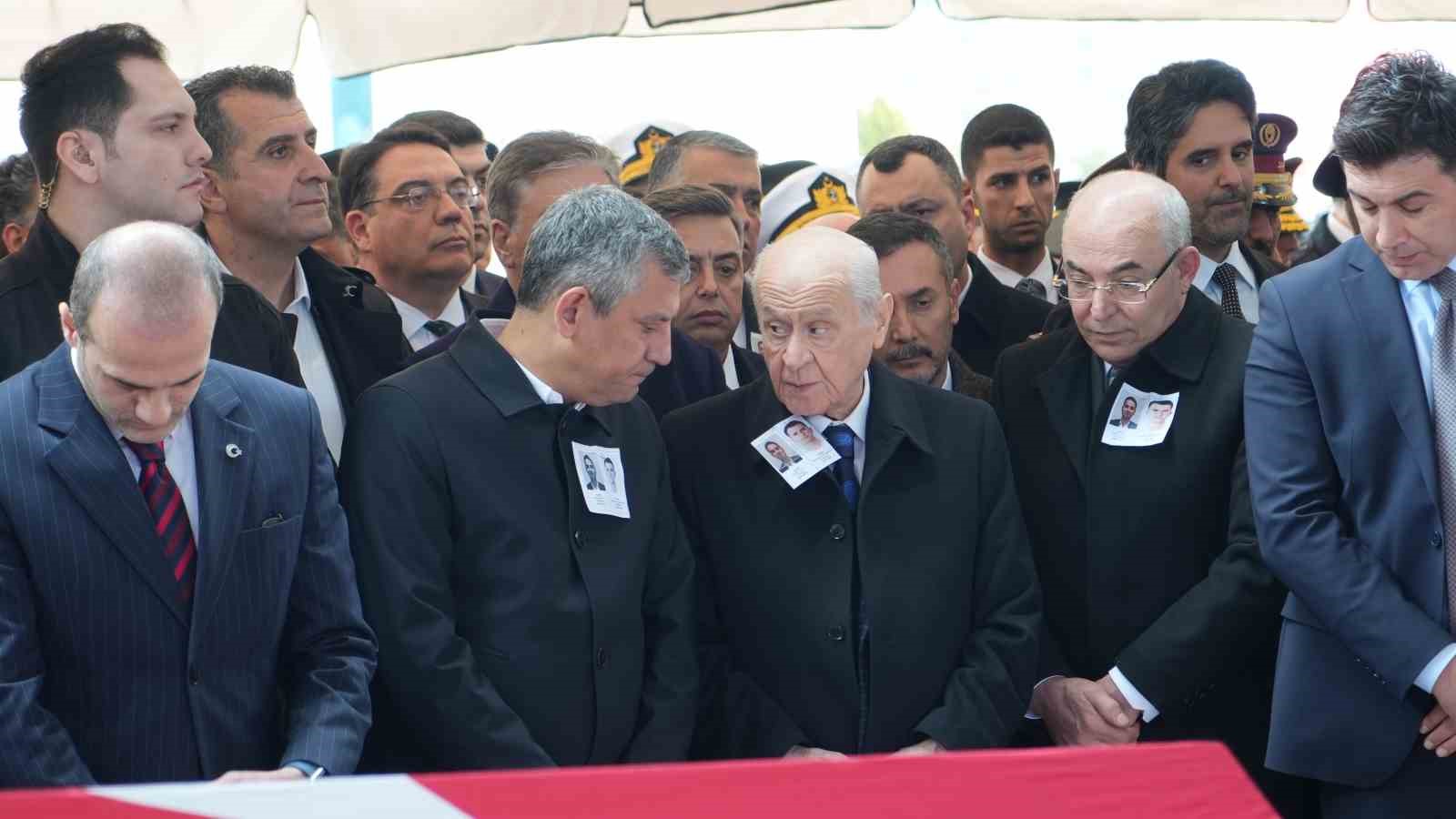 katarda helikopterin dusmesi sonucu sehit olan aselsan teknisyenleri icin toreni duzenlendi 2