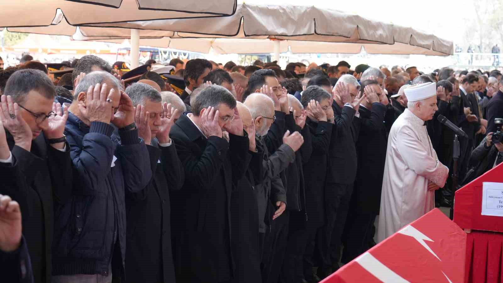 katarda helikopterin dusmesi sonucu sehit olan aselsan teknisyenleri icin toreni duzenlendi 5 NhkWiefF