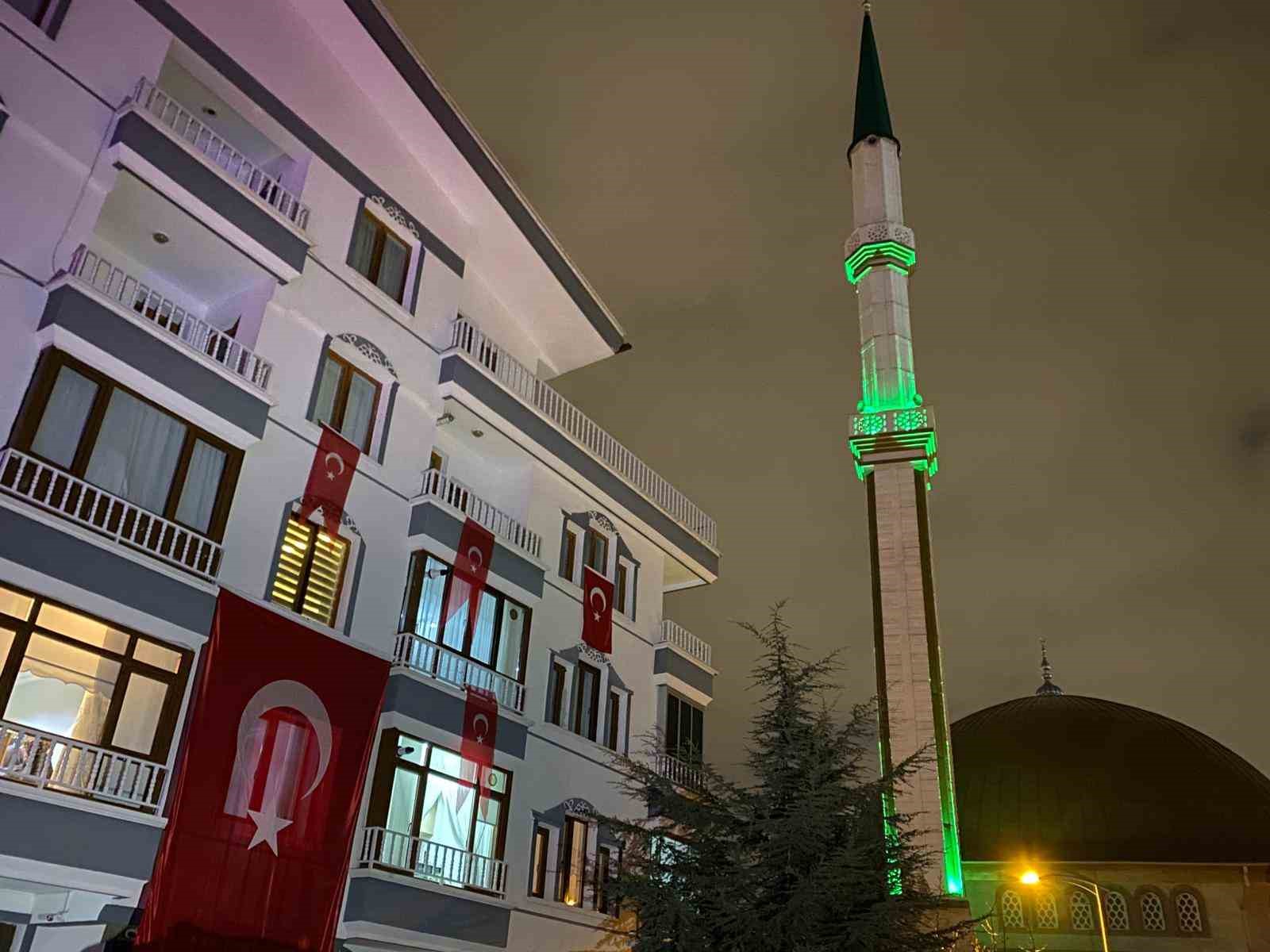 katardaki aselsan teknisyenlerinin sehadet haberleri ailelerine verildi 3 V7iXI61U