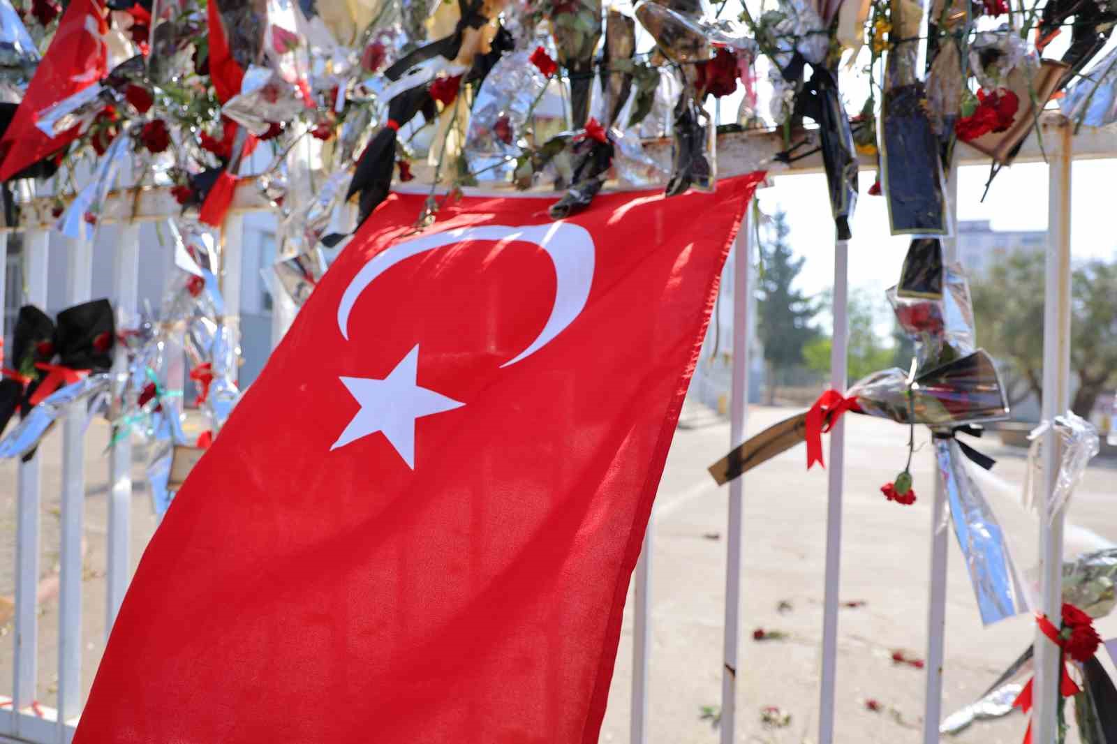 katliamin yasandigi ayser calik ortaokulu 23 nisanda sessiz 5 6cLA6i4O