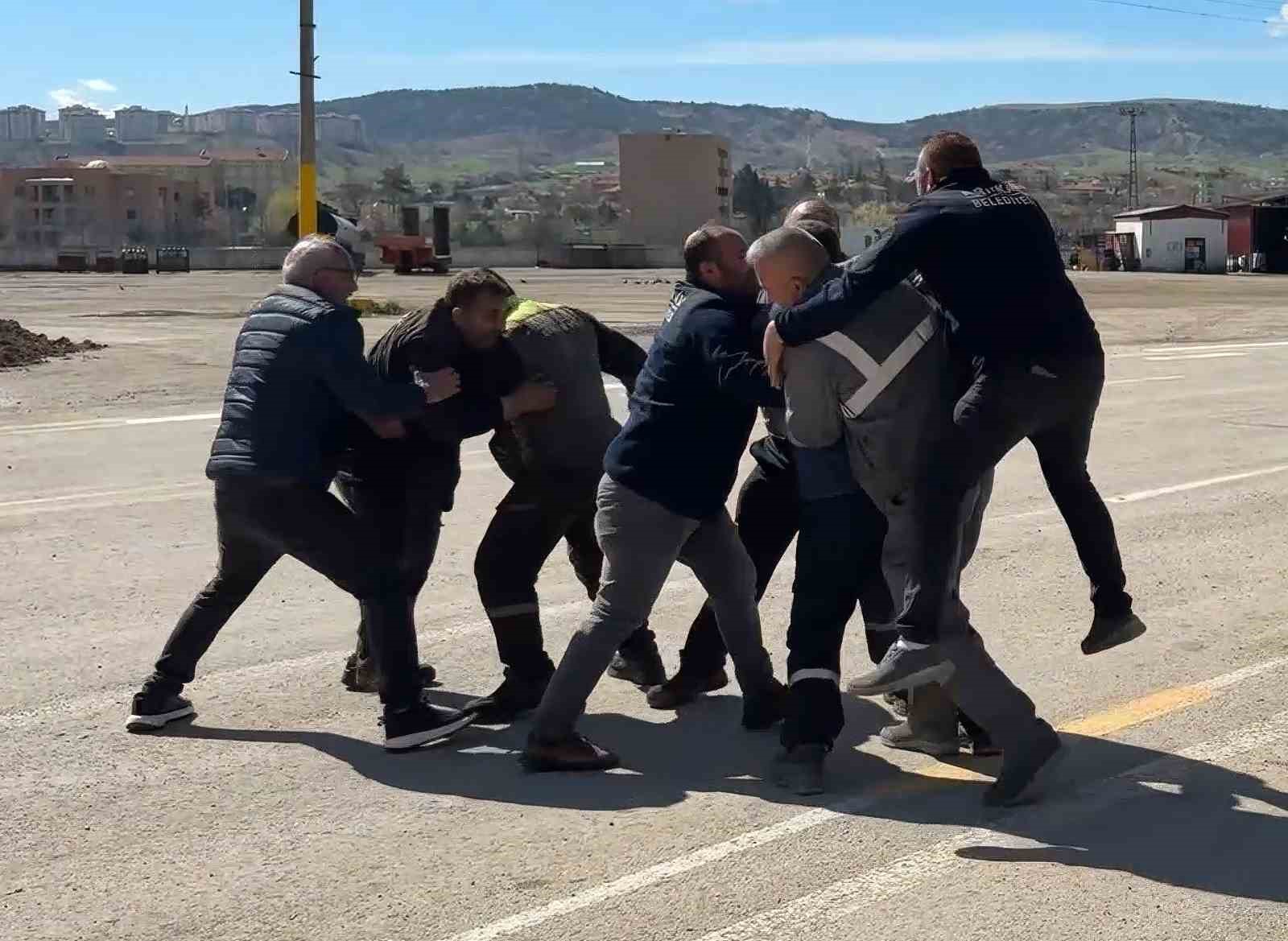 kavga diye gittiler kutlamayla karsilastilar 1 RLz9Hgrt