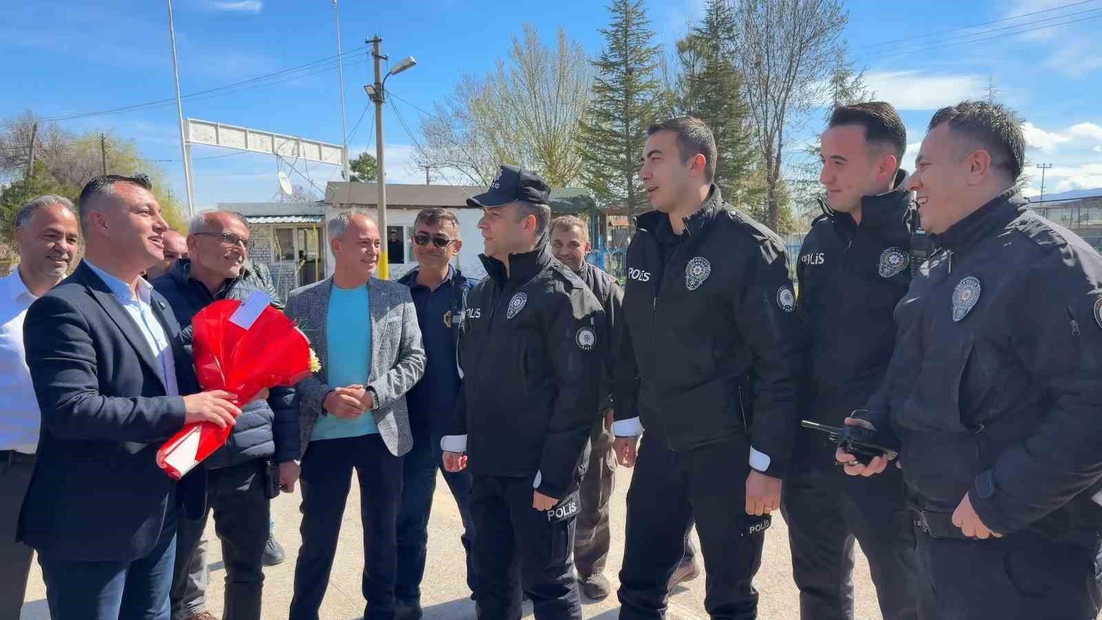 kavga diye gittiler kutlamayla karsilastilar 3 6K3vDrvy