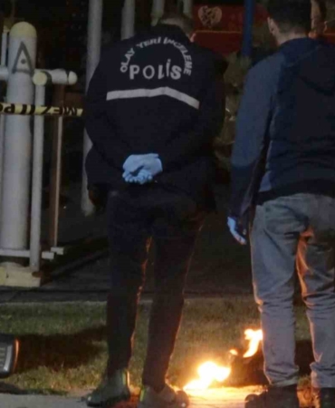 kavga-icin-molotofkokteyli-hazirlarken-sucustu-yakalandilar-G1LukCjq.jpg